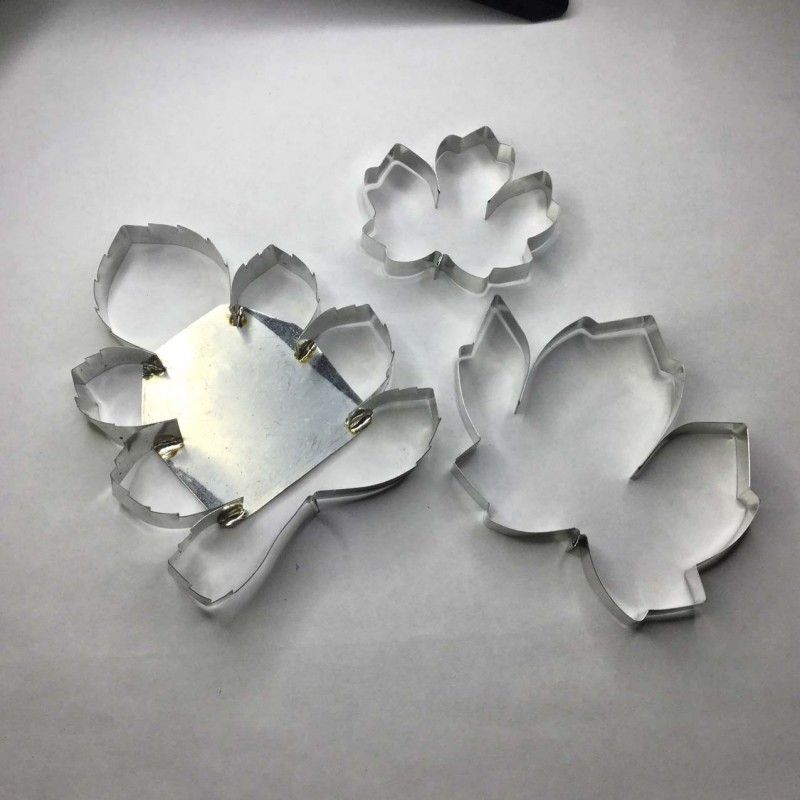 3 CORTADORES METALICOS LYDIA Nº 58