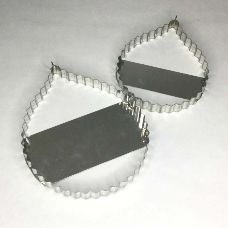 2 CORTADORES METALICOS LYDIA Nº 81