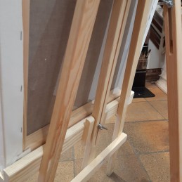 Detalle trasera caballete para niño