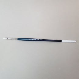 Pincel para pintar de forma lengua de gato