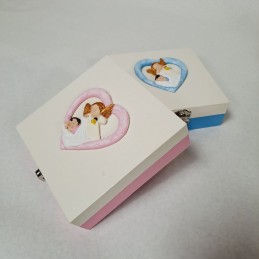 Muestra de caja pintada con corazón referencia LG82767