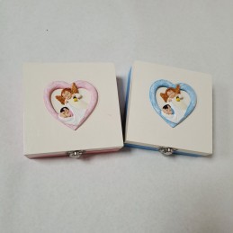 Cajas LG7445 con corazones decorados