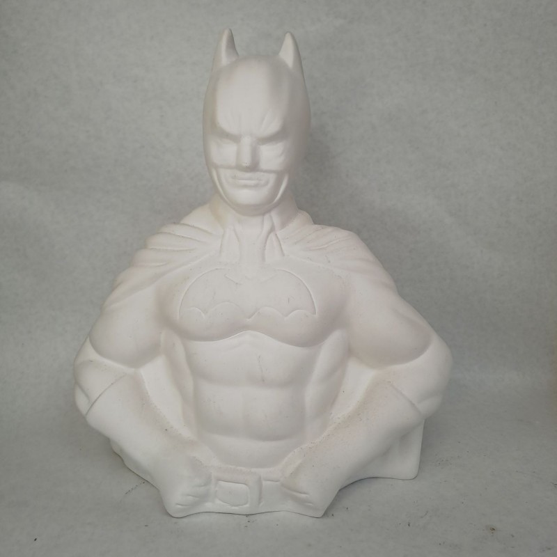 FIGURA INFANTIL DE ESCAYOLA BATMAN